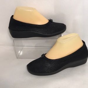 Arcopedico L14 Black Shimmery Slip On Shoes Sz 38